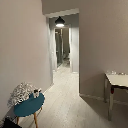 Little In Downtown * Modena